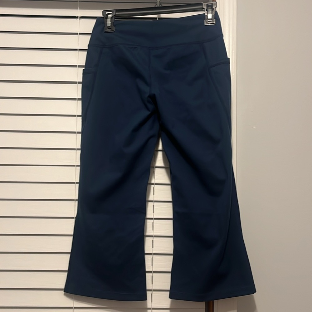First Way Buttery Soft Women’s Bootcut Yoga Pants Capris with 3 Pockets Size S - Picture 3 of 7